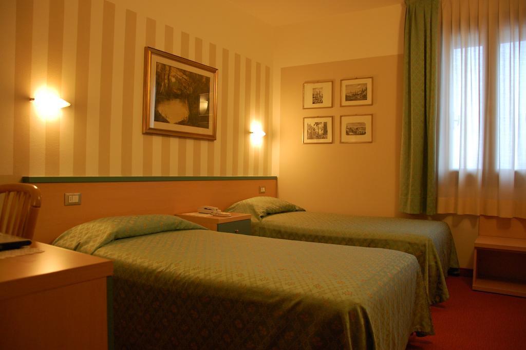 Hotel Belie San Martino di Lupari Quarto foto